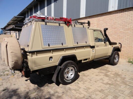 Zambezi Canopy – LandCruiser 79 Single Cab