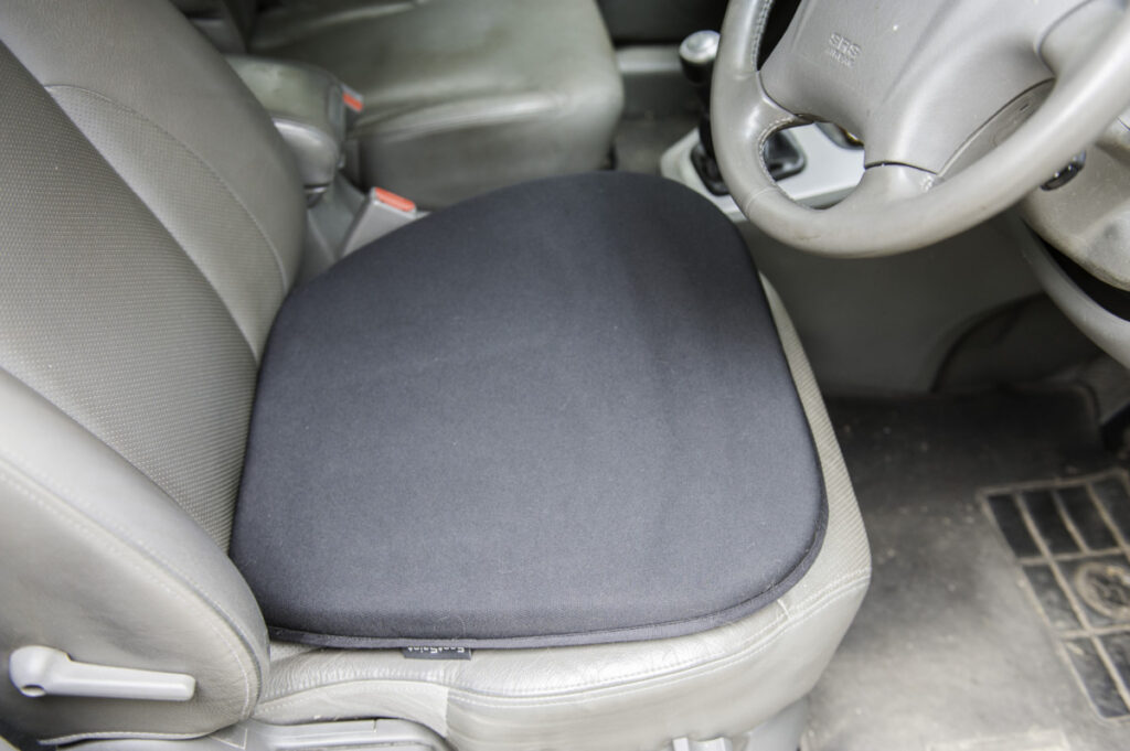 Seat Saint – Model 2G for SUVs