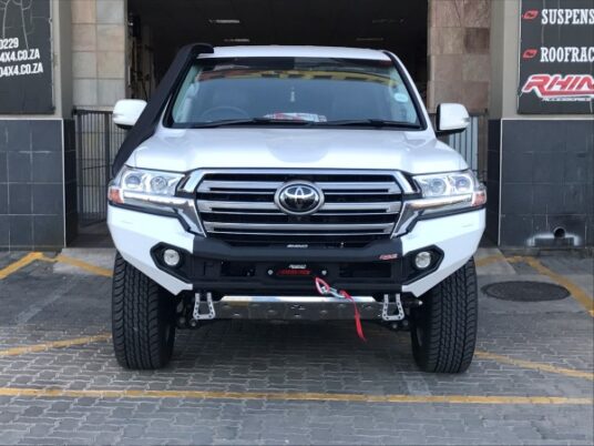 Rhino 4x4 Land Cruiser 200 VX facelift Evolution 3D bumper