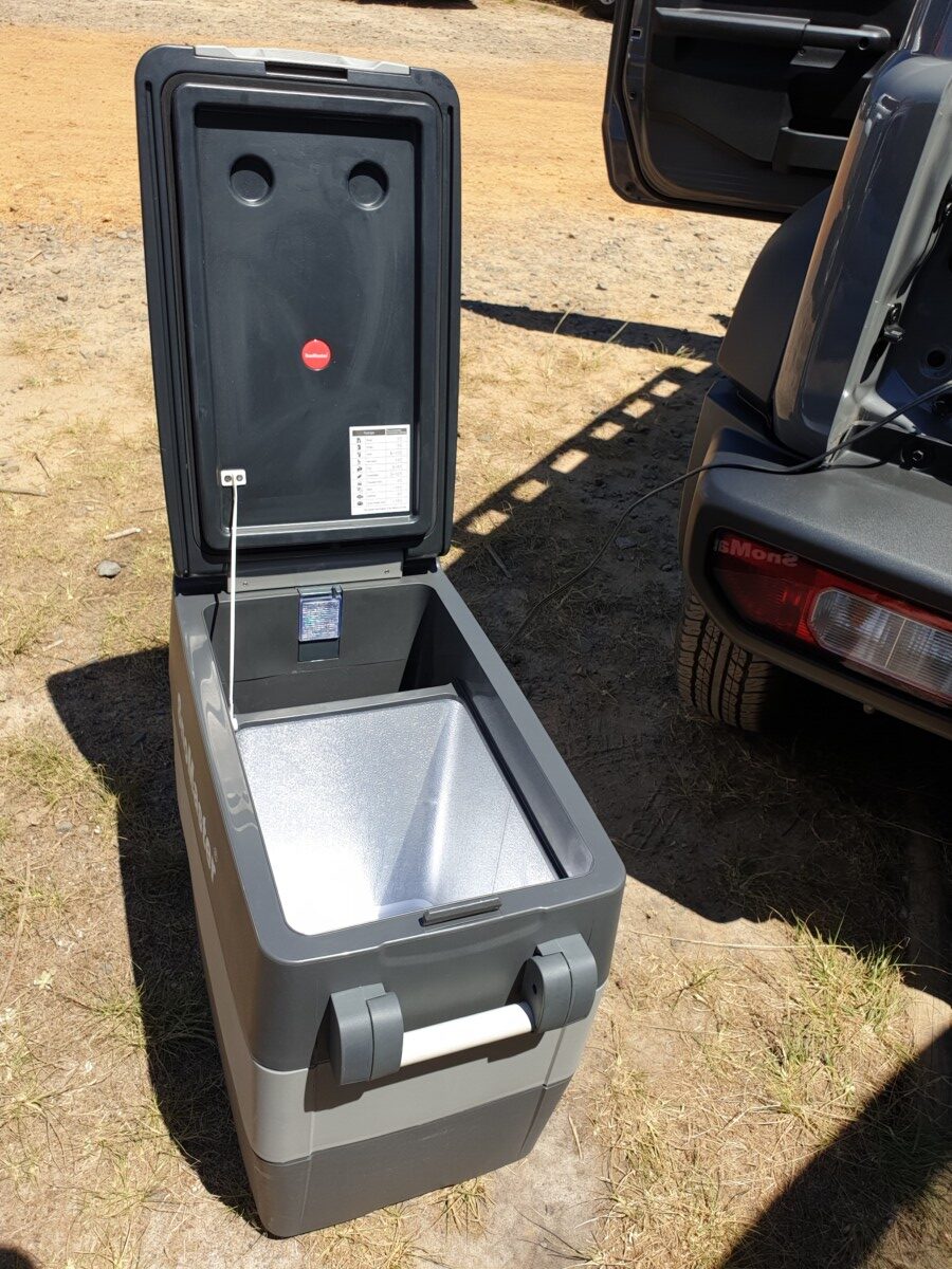 Reviewed: SnoMaster SMDZ-LS50 50 litre camping fridge freezer - SA 4x4