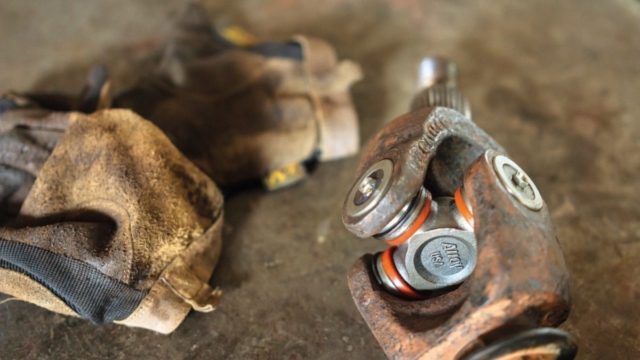 A new front u-joint