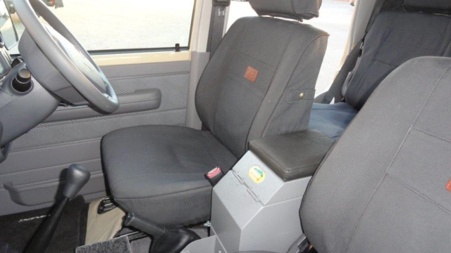 Centre Consol with safe – LC70 Single Cab Centre Consol with safe – LC70 Single Cab